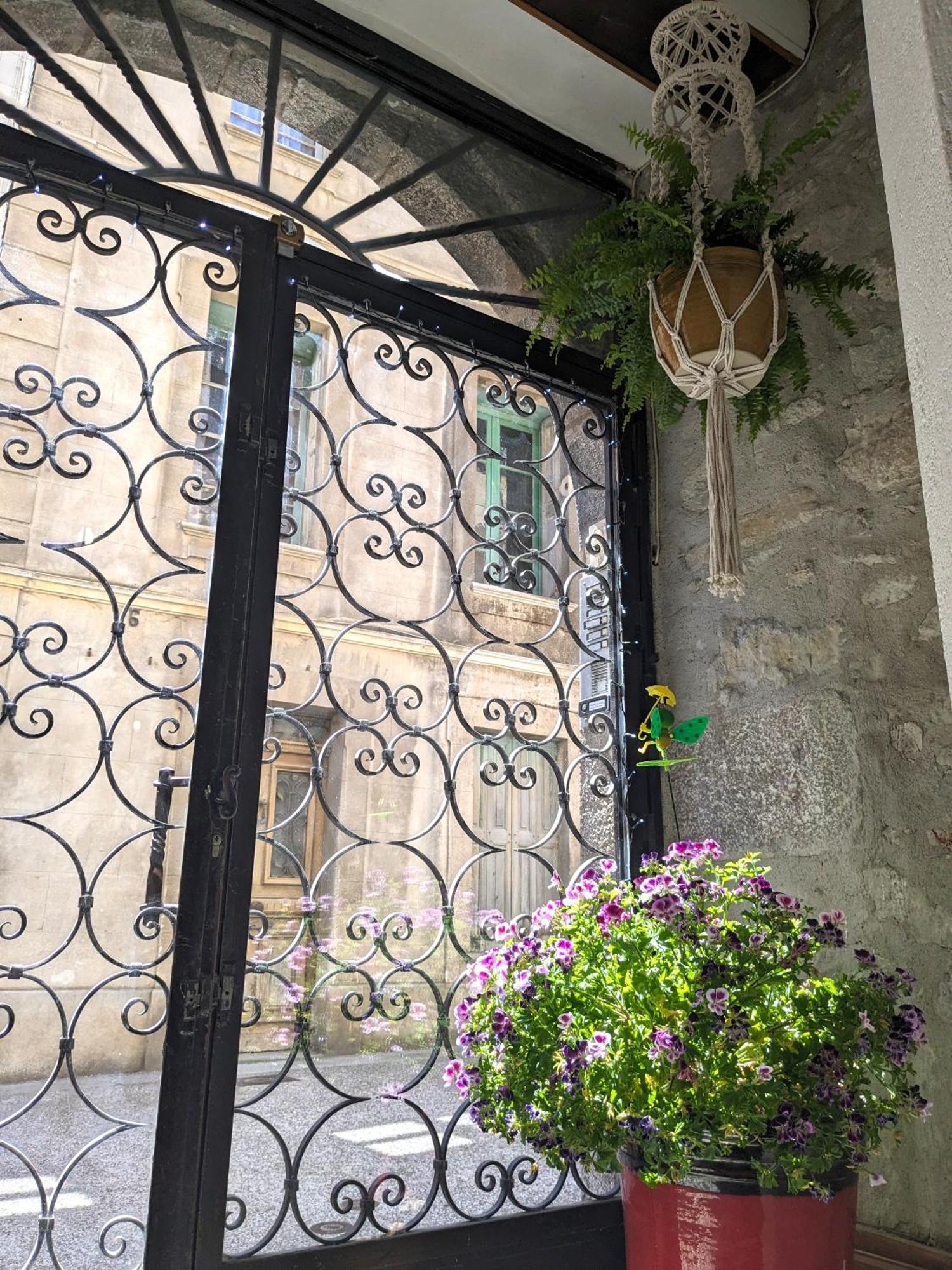 Le Saint Jean Cosy Et Confort Villefranche-de-Conflent Exterior photo